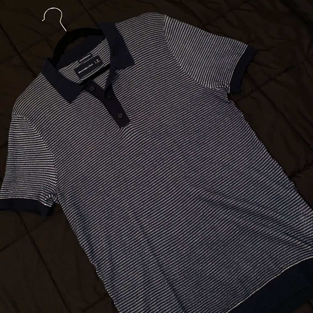 Abercrombie out of stock knit shirt